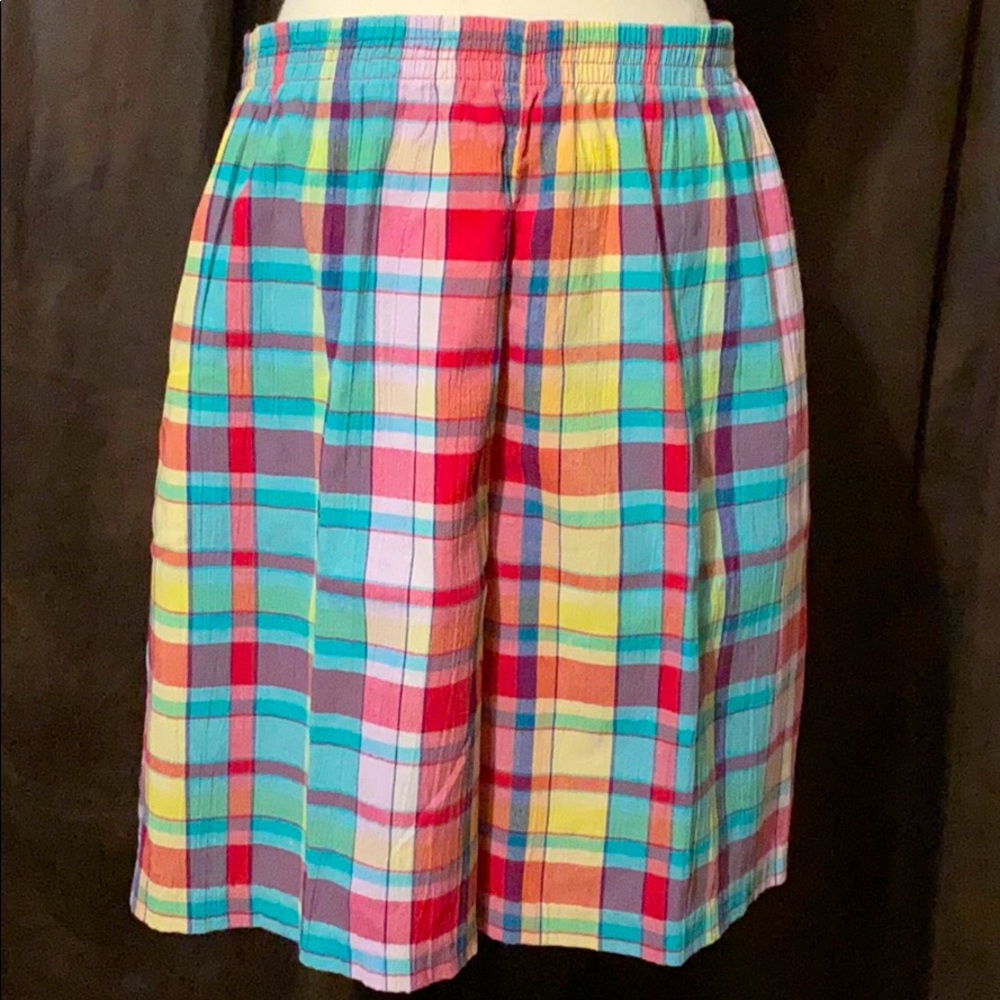 Women’s Bermuda-Style Shorts size L